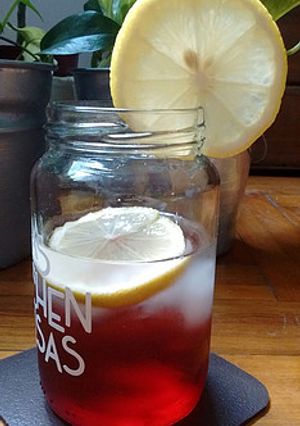 Una foto de Trago Negroni en Tarro Mason