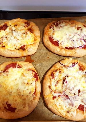 IR pizza 🍕 tésztarecept 🍕 recept fotója