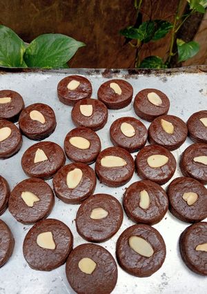 Foto resep Choco Almond Cookies