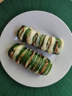 Una foto de Calabacín Hasselback
