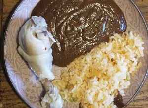 Una foto de Mole doña maría de mi mamá