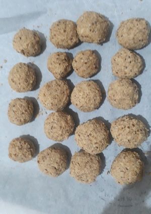 A picture of Granola bites.