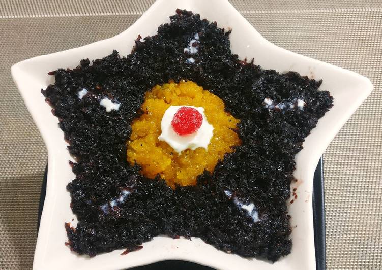 Black carrots halwa combine with moong dal halwa