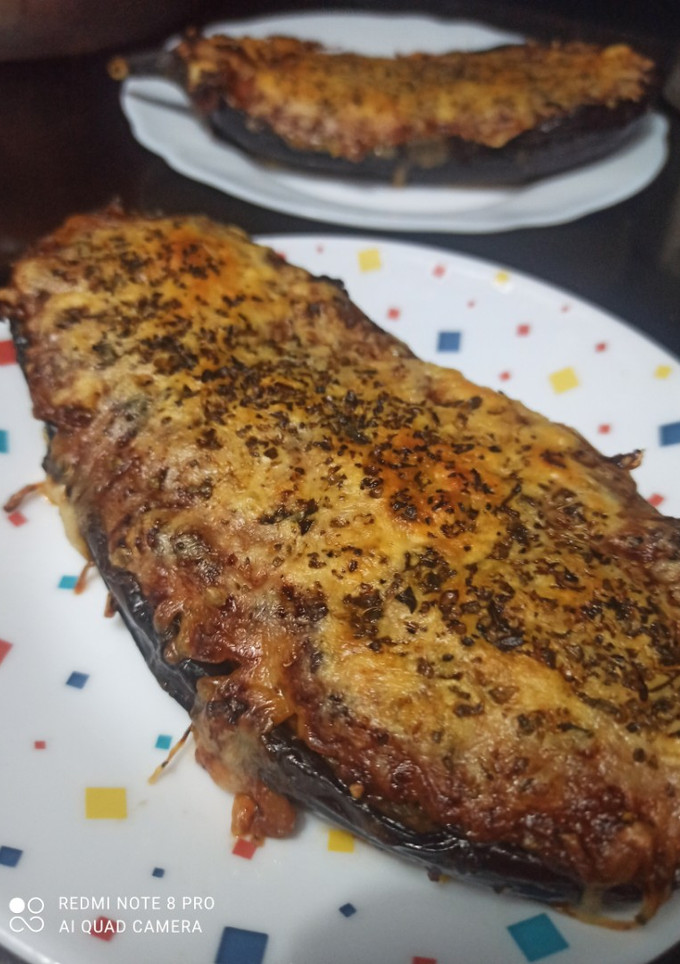 Una foto de Berenjenas rellenas gratinadas