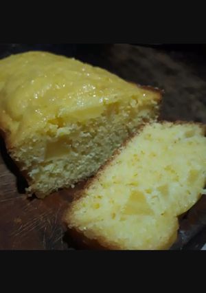 Una foto de Budín de naranja y manzana 🍊🍎