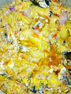 A picture of Garden egg sauce.