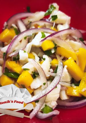 Una foto de Ceviche de bacalao y mango 🥭