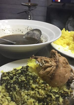 صورة لوصفة ملوخية ودجاج وارز