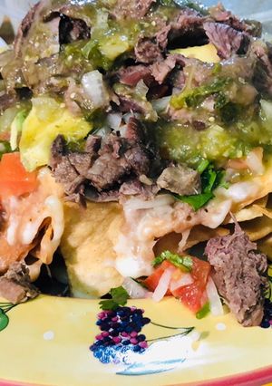 Una foto de Nachos con Lengua de Res #superbowl