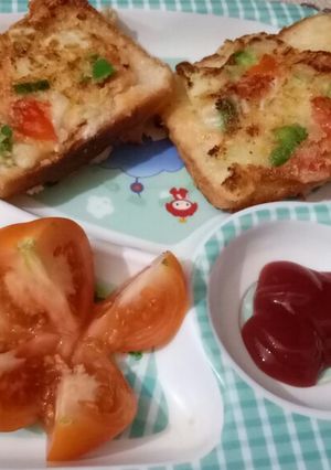 A picture of Bread pizza.