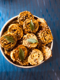 પાત્રા(patra recipe in gujarati) રેસીપી મુખ્ય ફોટો