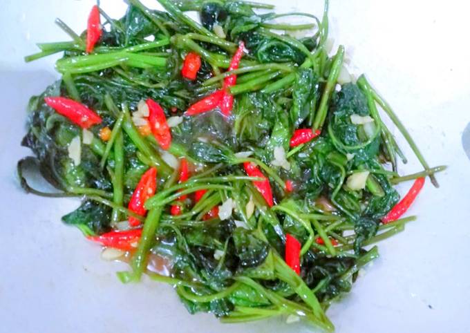 Resep Cah Kangkung Pedas Bawang Putih yang Bikin Ngiler