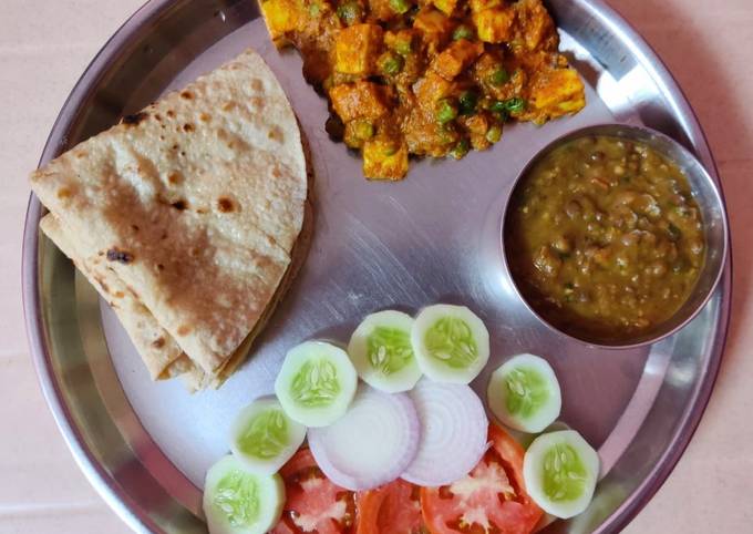 Matar Paneer Thali