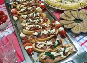 Una foto de Brusquetas / Tostadas saborizadas. ideal Navidad 🎄🎁