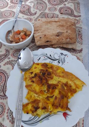 عکسی از دستور سیب زمینی با تخم مرغ
