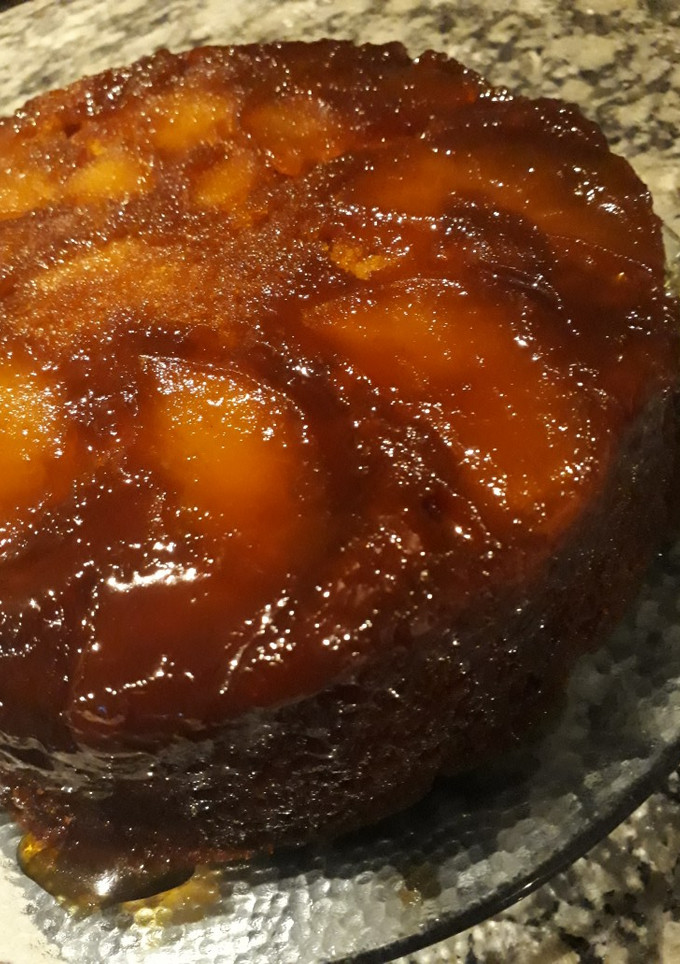 Una foto de Torta invertida de manzana