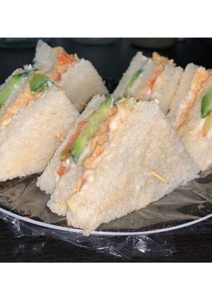 A picture of Combo Club sandwich.