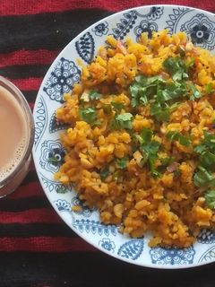 કાંદા પોહા (Kanda Poha Recipe In Gujarati) રેસીપી મુખ્ય ફોટો