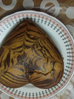 मार्बल केक (marble cake recipe in hindi) रेसिपी मुख्य फोटो
