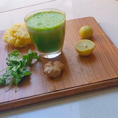 A picture of Tropical Glow Green Elixir.