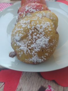 Una foto de Berlinas rellenas de nocilla y donuts