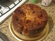 Una foto de torta 80 golpes con levadura fresca