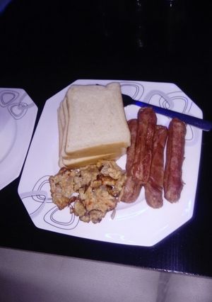 A picture of Easy peasy Breakfast.