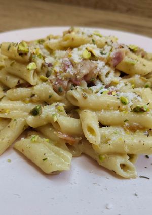 Una foto de Pasta en salsa de pistacho
