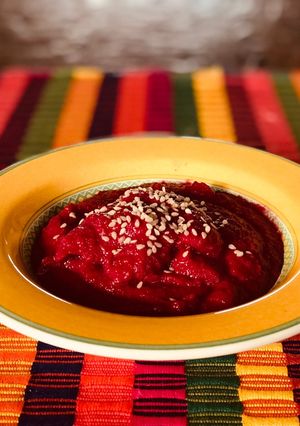 Una foto de Hummus de remolachas 😍