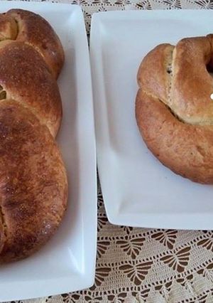 Φωτογραφία της συνταγής Γεμιστά τσουρέκια με σοκολάτα και καραμέλες γάλακτος