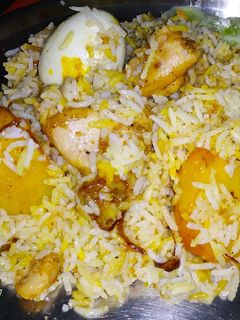 কলকাতা স্টাইলে এগ চিকেন বিরিয়ানী(Kolkata style chicken biryani recipe in Bengali) রেসিপির প্রধান ছবি