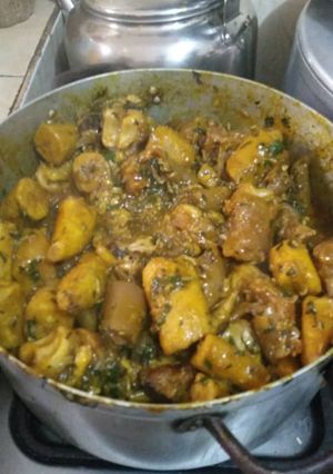 A picture of Porriage plantain with pomo.