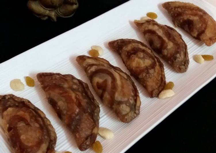 Boondi Stuffed Chocolate Gujiya.