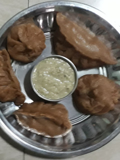 मोमोज (momos recipe in marathi) रेसिपी चे मुख्य फोटो