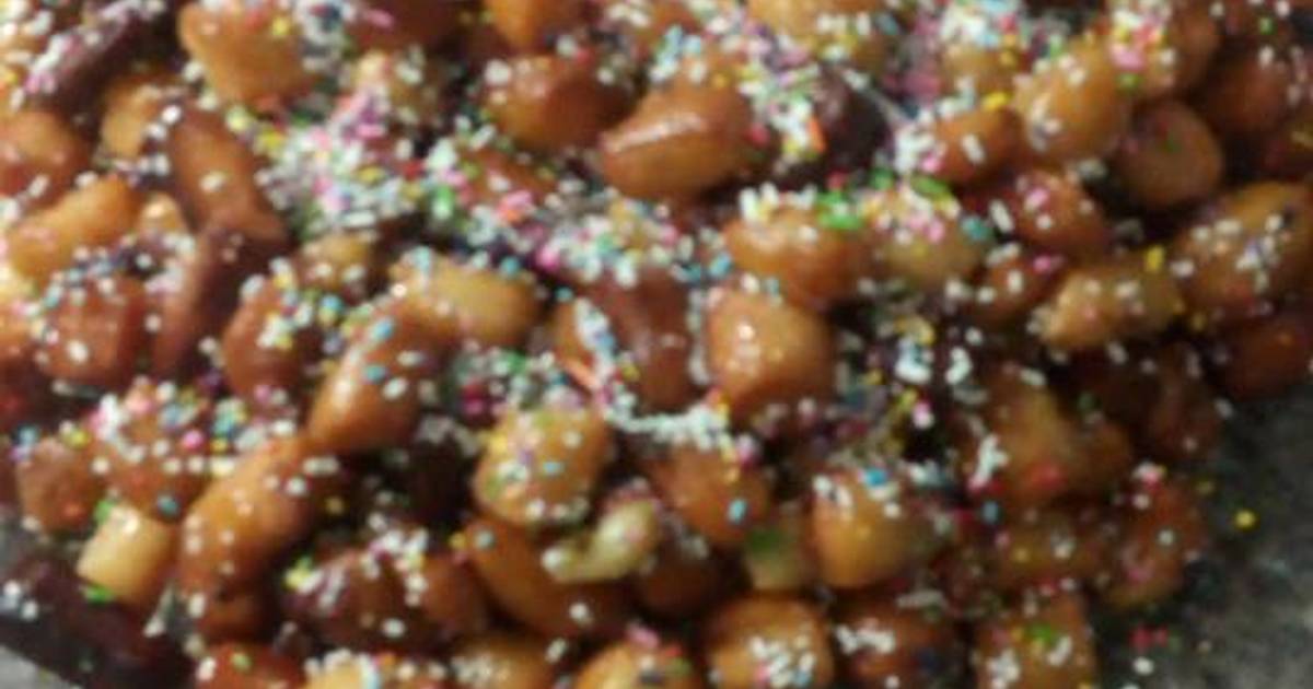 Struffoli una dulce golosina italiana de la región de Sicilia Receta de  Sil- Cookpad