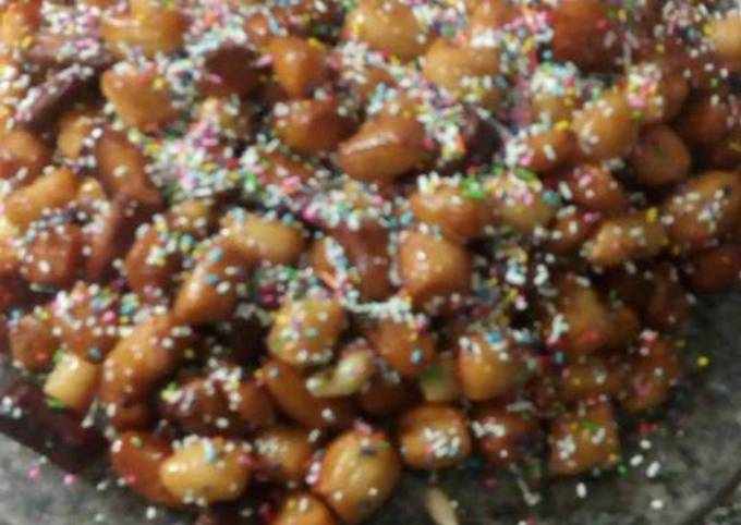 Struffoli Una Dulce Golosina Italiana De La Región De Sicilia Receta De ...