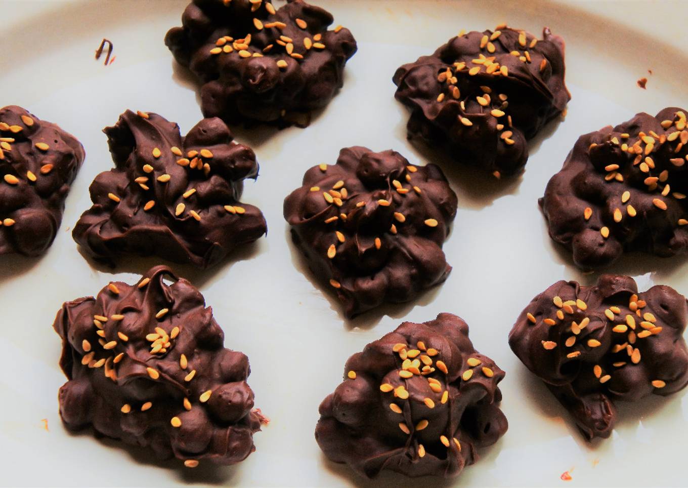 Rocas de chocolate y garbanzos especiados