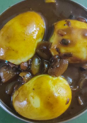 முட்டை வெந்தய தீயல் செய்முறை முக்கிய புகைப்படம்