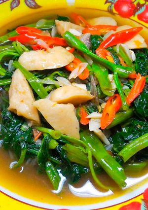 Foto resep Tumis kangkung bakso mudah,irit dan praktis