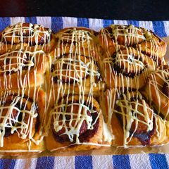 A picture of Cinnamon Rolls:.
