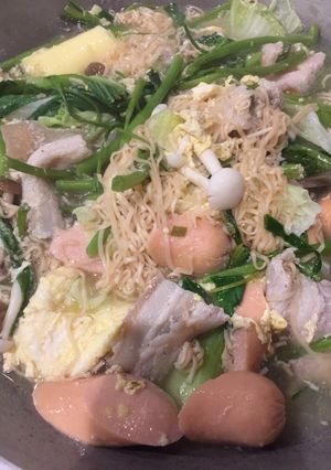 รูปของ จิ้มจุ่มง่ายๆ😋🍴🐖🥬💕