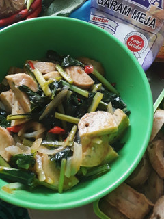 Foto resep Tumis Sawi Baso Ikan Anak Kosan
