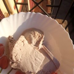 A picture of Home made icecream.