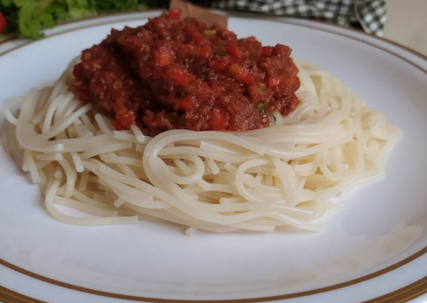 Bolognese spaghetti