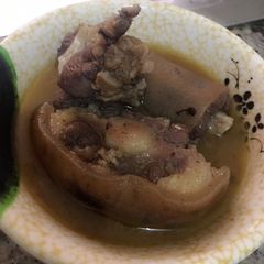 A picture of Oxtail peppersoup.