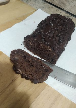Una foto de Banana bread de chocolate y avena (sin harina)