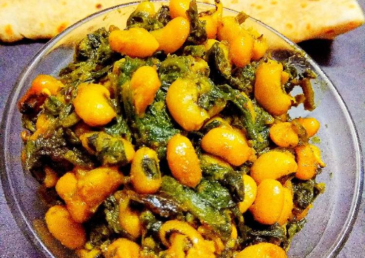 Lobiya (Beans) Palak Curry