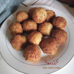 A picture of Sweet potatoes ball.