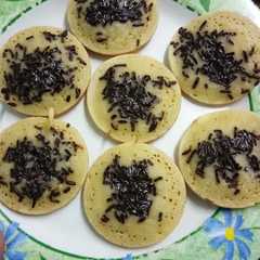 A picture of Kue cubit lembut.