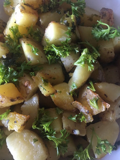 Una foto de Papas 🥔 salteadas